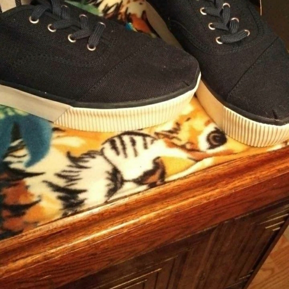 TOMS 2 pairs - Picture 4 of 6